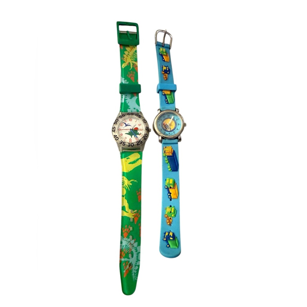 2 boys watches Dino’s and Transportation
